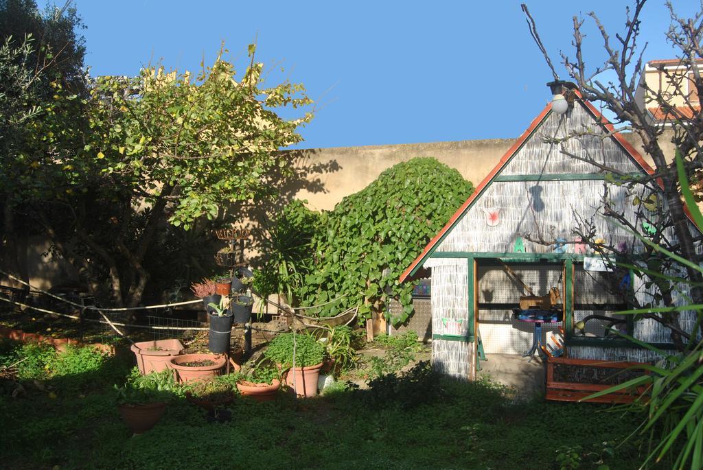 Hotel La Jacaranda SantʼAntìoco Exterior foto